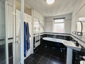 Photo 22- click for photo gallery